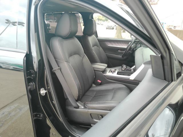 Used 2024 MAZDA CX-90 Plug-In Hybrid w/ Preferred AWD/4WD image 25