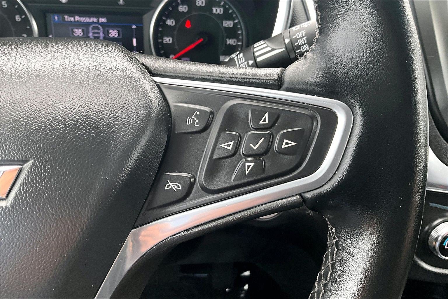Used 2023 Chevrolet Equinox LT w/ Driver Convenience Package FWD image 18