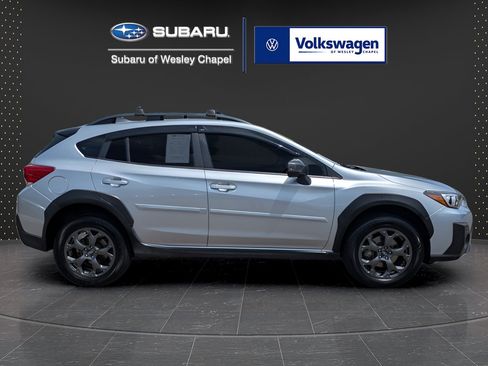 Used 2021 Subaru Crosstrek 2.5i Sport w/ Moonroof Package AWD/4WD image 4