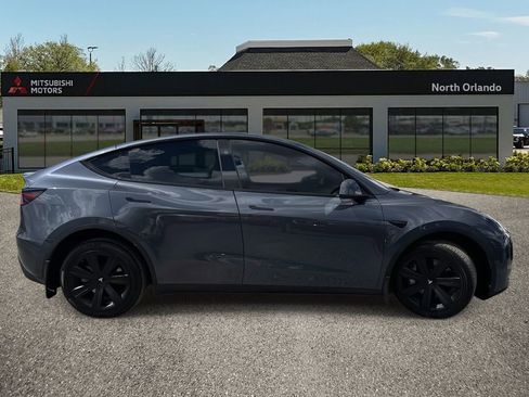 Used 2023 Tesla Model Y Long Range image 6