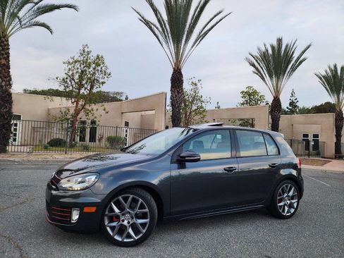 Used 2013 Volkswagen GTI Driver's Edition FWD image 10