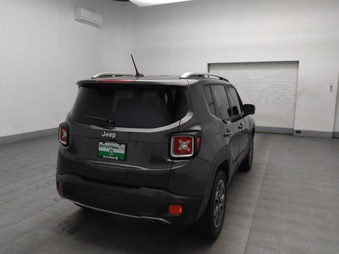 Used 2016 Jeep Renegade Limited image 9