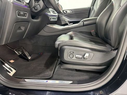 Used 2020 BMW X5 xDrive40i w/ M Sport Package AWD/4WD image 14