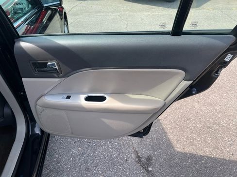 Used 2011 Mercury Milan Premier image 26