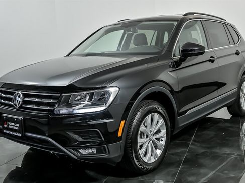 Used 2018 Volkswagen Tiguan SE AWD/4WD image 5