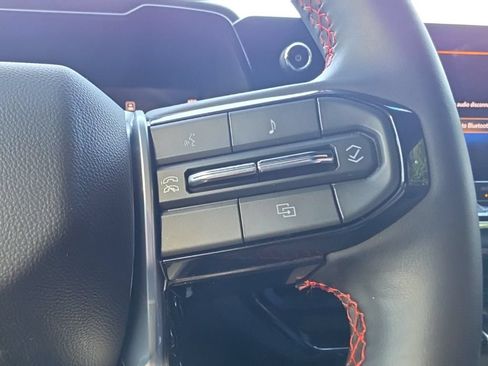 Certified 2025 Chevrolet Colorado Z71 AWD/4WD image 13