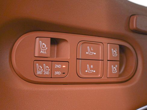 Used 2026 Hyundai Palisade Calligraphy AWD/4WD image 13