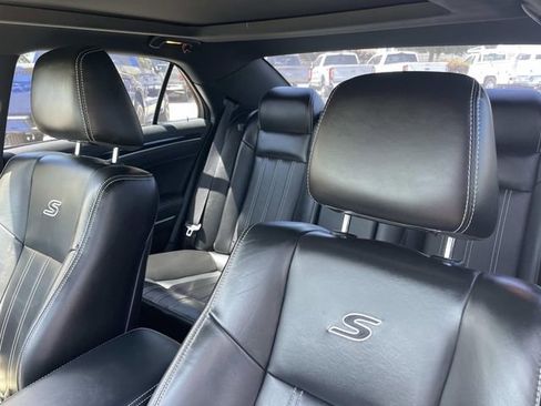 Used 2022 Chrysler 300 S w/ Safetytec Plus Group RWD image 23