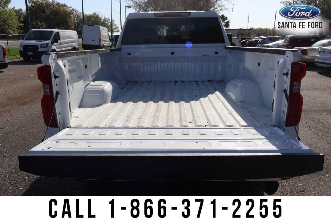 Used 2025 Chevrolet Silverado 2500 LT w/ Safety Package AWD/4WD image 8