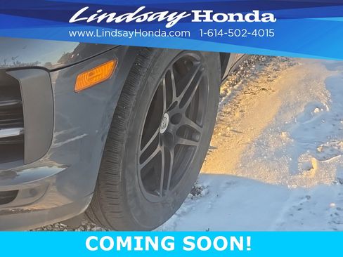 Used 2020 Porsche Macan Base image 4