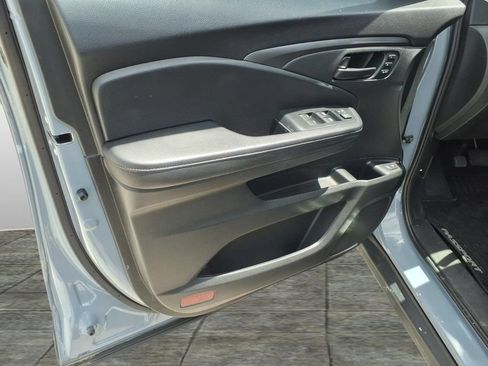 Used 2023 Honda Passport EX-L image 13