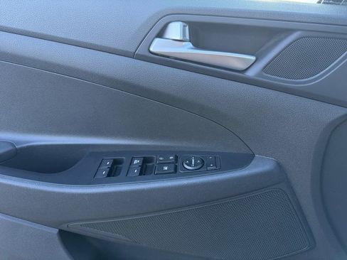 Used 2019 Hyundai Tucson SE image 20