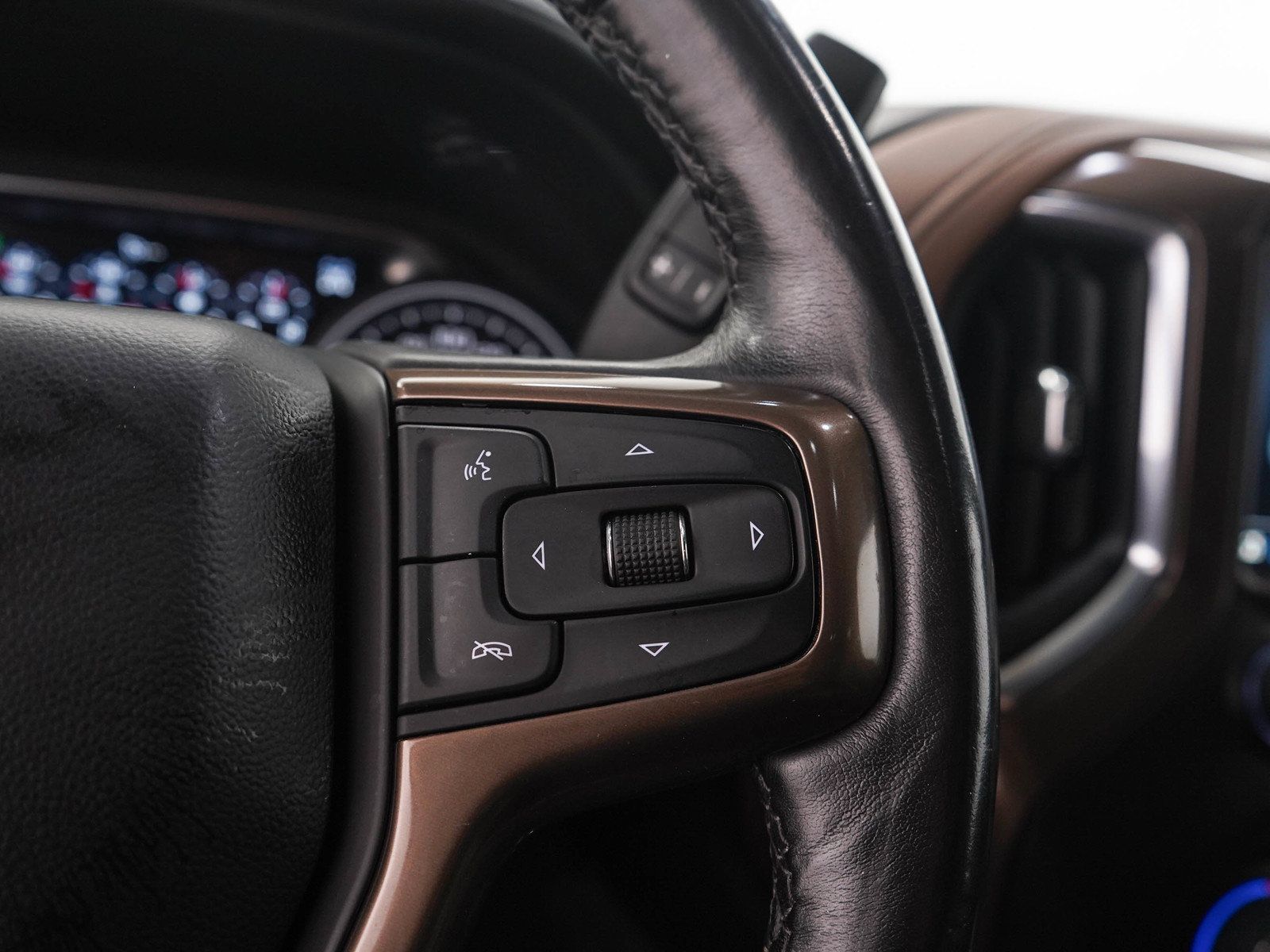 Used 2022 Chevrolet Silverado 2500 High Country w/ Technology Package AWD/4WD image 28