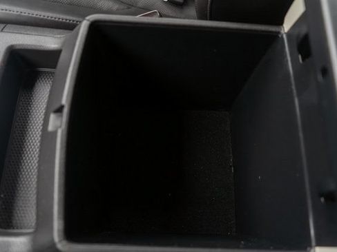 Used 2024 Kia Carnival EX FWD image 39