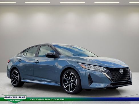 Used 2024 Nissan Sentra SR w/ SR Premium Package FWD image 1