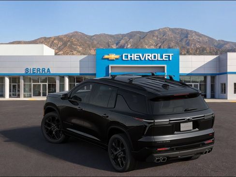 New 2026 Chevrolet Traverse RS w/ LPO, Floor Liner Package FWD image 2