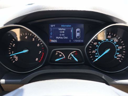Used 2015 Ford Escape SE FWD image 15