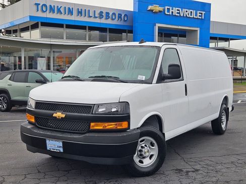 New 2025 Chevrolet Express 2500 Extended image 2