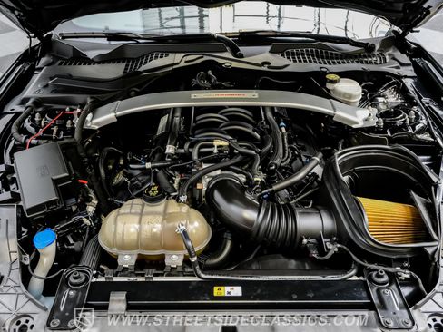 Used 2020 Ford Mustang Shelby GT350R w/ GT350R Equipment Group 920A RWD image 38