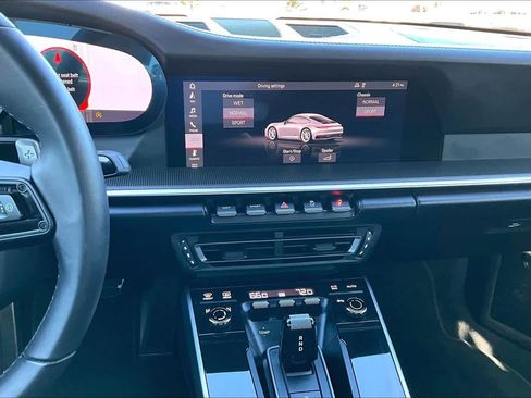 Used 2020 Porsche 911 Carrera S image 6