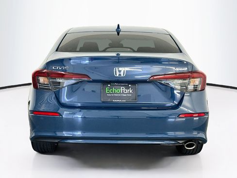 Used 2025 Honda Civic Sport image 7