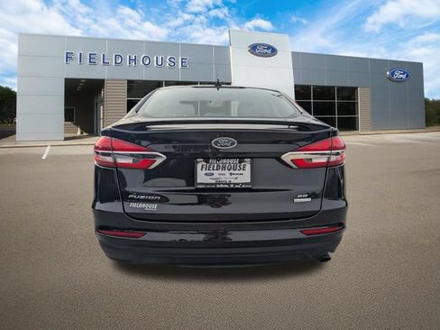 Used 2019 Ford Fusion SE w/ Equipment Group 151A FWD image 17