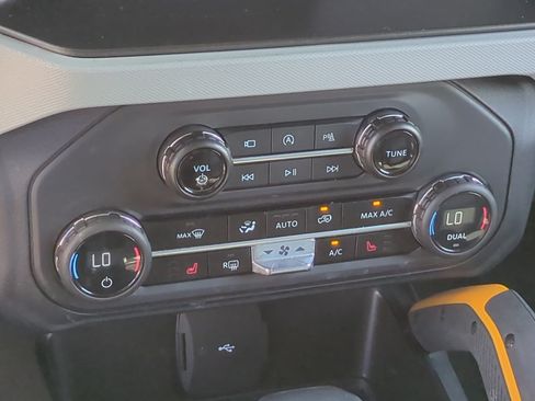 Used 2023 Ford Bronco Badlands AWD/4WD image 24