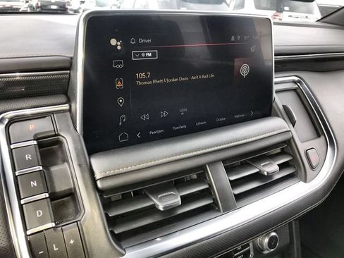 Used 2024 GMC Yukon AT4 w/ Technology Package AWD/4WD image 16