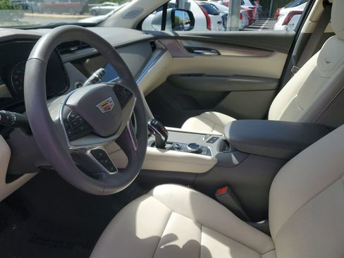 Certified 2024 Cadillac XT5 Premium Luxury w/ Technology Package FWD image 22