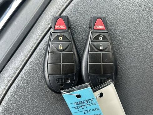 Used 2019 RAM 1500 Classic SLT w/ Luxury Group AWD/4WD image 34
