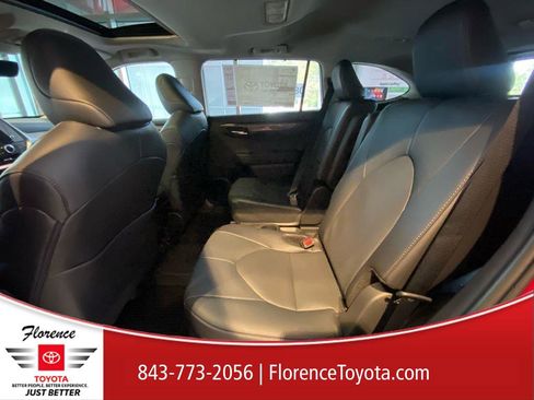 New 2026 Toyota Highlander Limited image 7