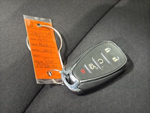 Used 2021 Chevrolet Malibu LT image 37