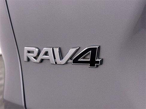 Used 2024 Toyota RAV4 XLE image 32