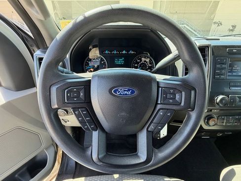 Used 2017 Ford F150 XLT AWD/4WD image 12
