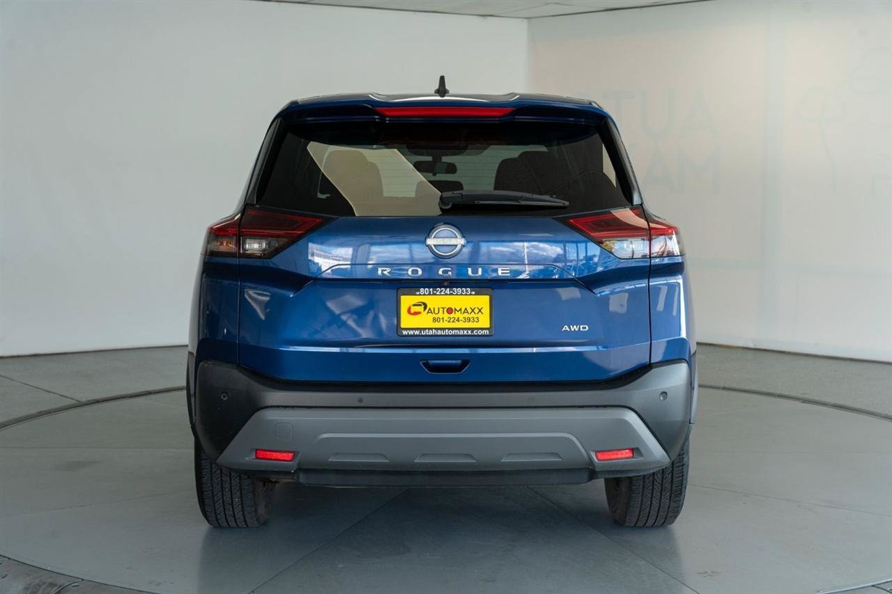 Used 2022 Nissan Rogue S AWD/4WD image 6