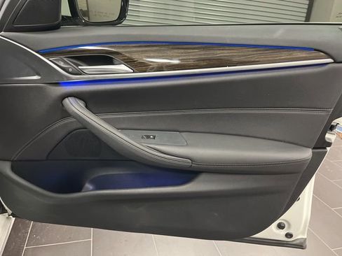 Used 2021 BMW 540i 540i 4D Sedan w/ Convenience Package image 14