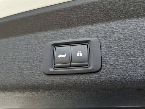 Used 2022 Mitsubishi Outlander SEL AWD/4WD image 33