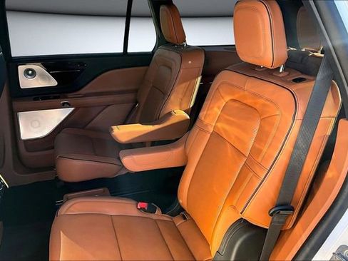 Used 2025 Lincoln Aviator Black Label w/ Black Label Special Edition image 21