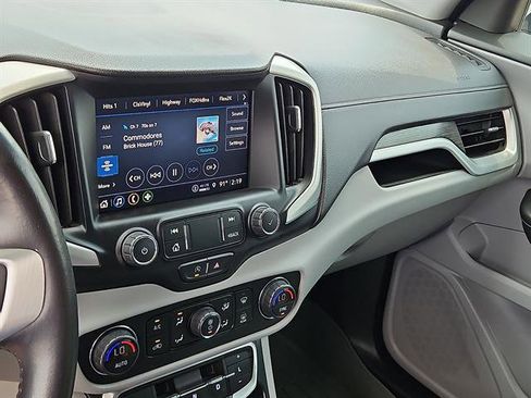 Used 2022 GMC Terrain SLT FWD image 18