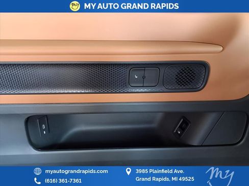 Used 2025 Volkswagen ID. Buzz Pro S image 19