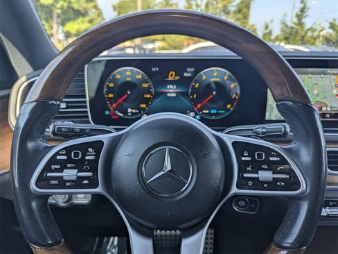 Used 2021 Mercedes-Benz GLS 580 4MATIC image 23