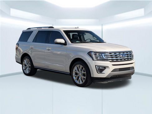 Used 2018 Ford Expedition Limited w/ Equipment Group 302A RWD image 8