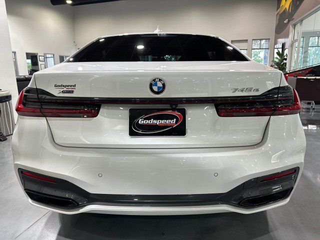 Used 2020 BMW 745e xDrive AWD/4WD image 36