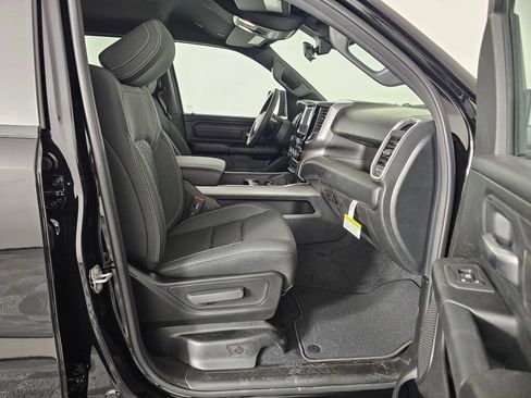 New 2026 RAM 1500 Express AWD/4WD image 37