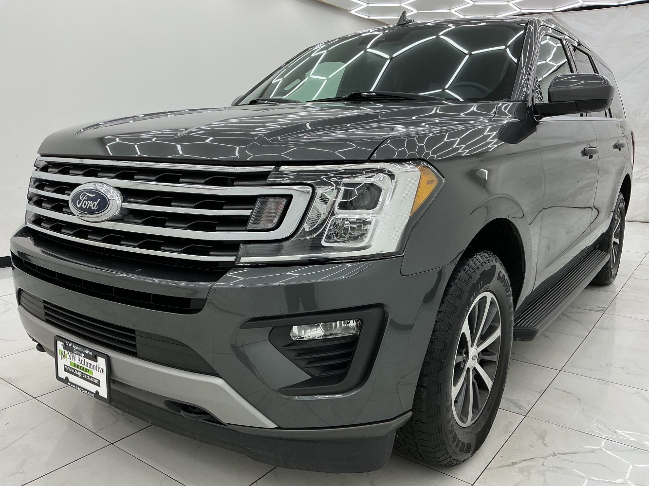Used 2020 Ford Expedition XLT AWD/4WD image 1