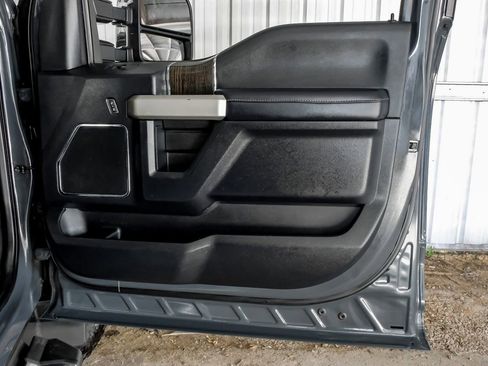 Used 2021 Ford F350 Lariat w/ Lariat Ultimate Package AWD/4WD image 46