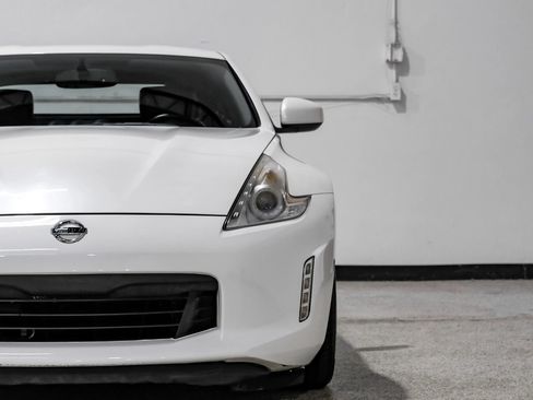 Used 2013 Nissan 370Z Touring w/ Sport Pkg RWD image 44