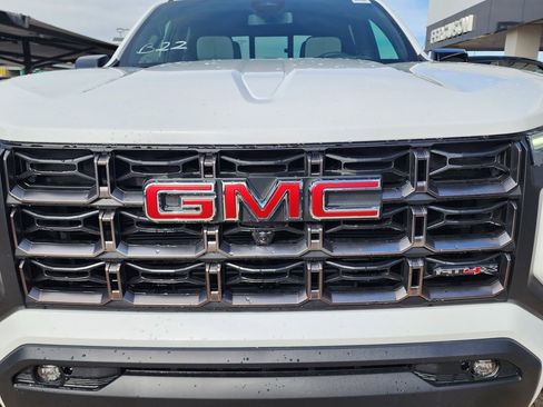 New 2026 GMC Canyon AT4X image 10
