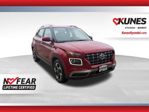 Used 2023 Hyundai Venue Limited FWD image 1