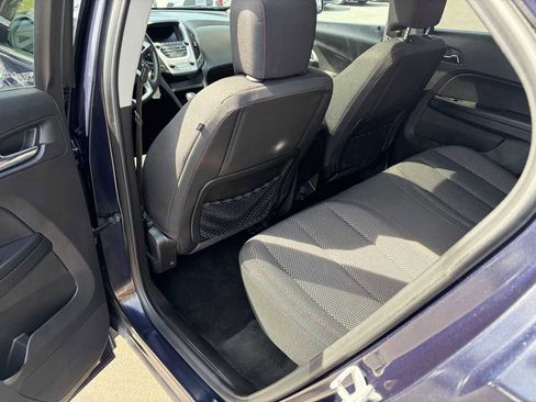 Used 2017 Chevrolet Equinox LT image 23